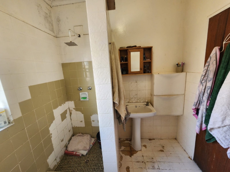 6 Bedroom Property for Sale in Olifantsfontein Gauteng