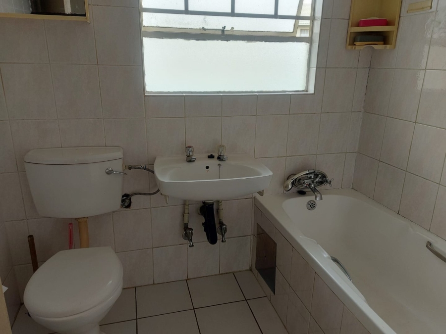 2 Bedroom Property for Sale in Whitney Gardens Gauteng
