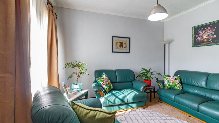 3 Bedroom Property for Sale in Illiondale Gauteng