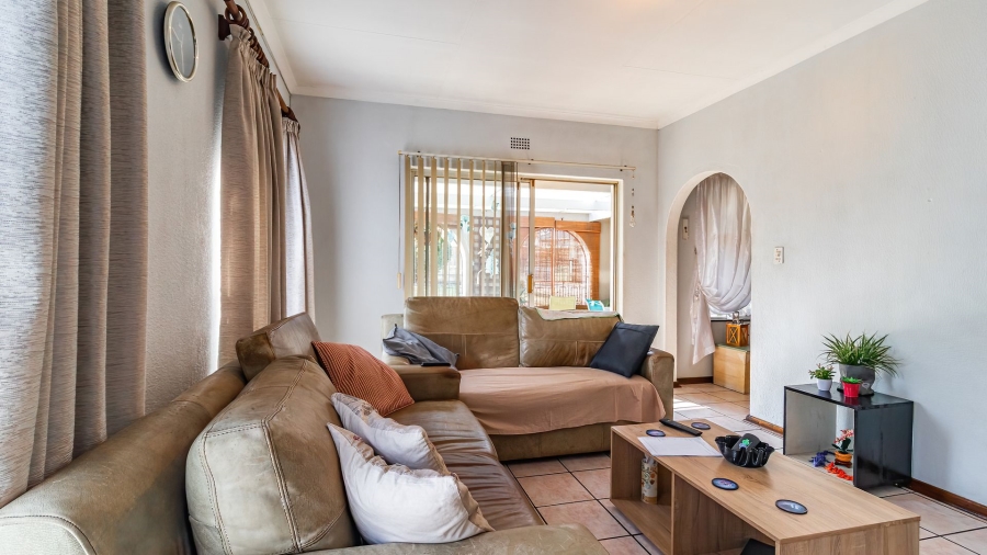 3 Bedroom Property for Sale in Illiondale Gauteng