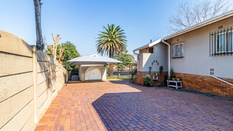 3 Bedroom Property for Sale in Illiondale Gauteng