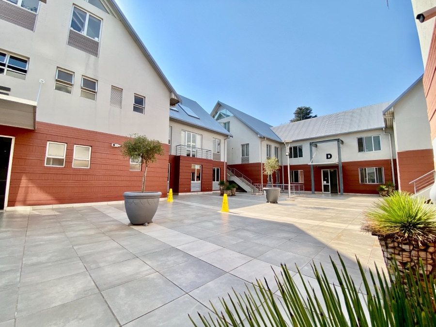 To Let Commercial Property for Rent in Faerie Glen Gauteng