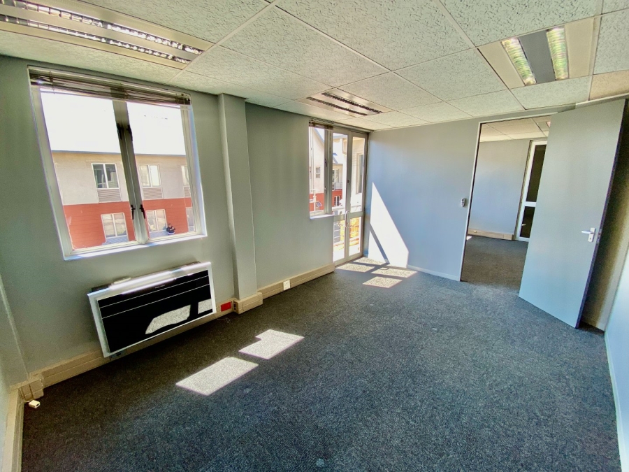 To Let Commercial Property for Rent in Faerie Glen Gauteng