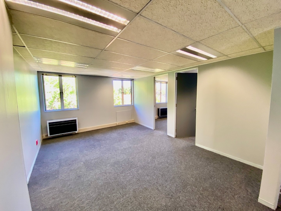 To Let Commercial Property for Rent in Faerie Glen Gauteng