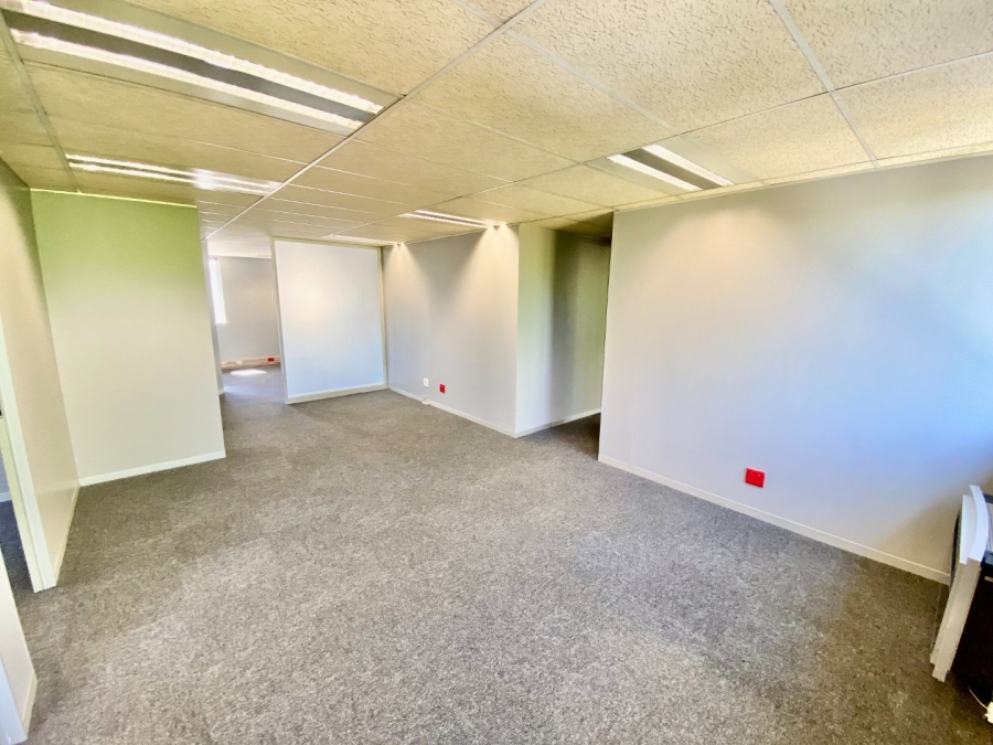To Let Commercial Property for Rent in Faerie Glen Gauteng