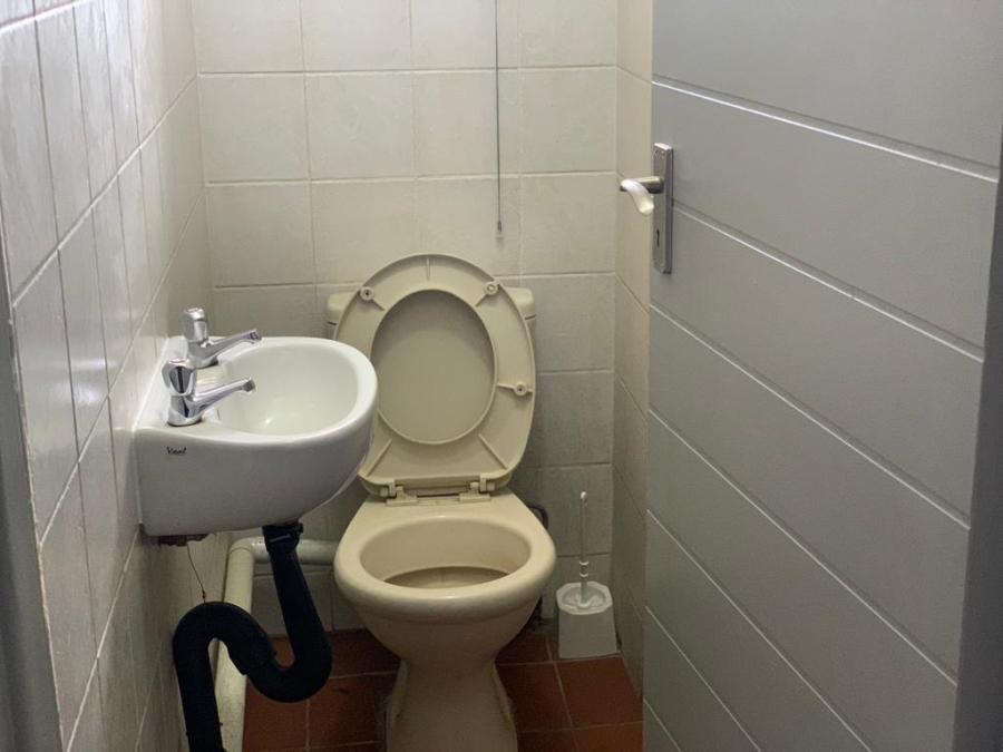 To Let 2 Bedroom Property for Rent in Parktown Gauteng