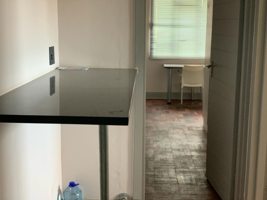 To Let 2 Bedroom Property for Rent in Parktown Gauteng
