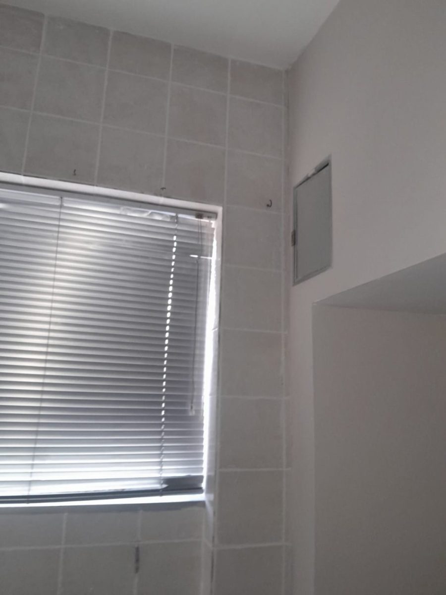 To Let 2 Bedroom Property for Rent in Parktown Gauteng