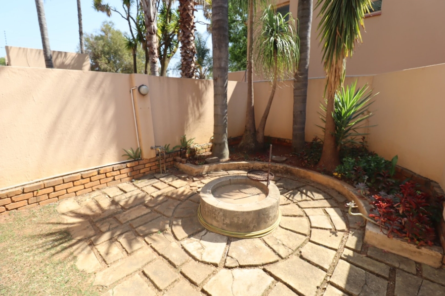 2 Bedroom Property for Sale in Moreleta Park Gauteng