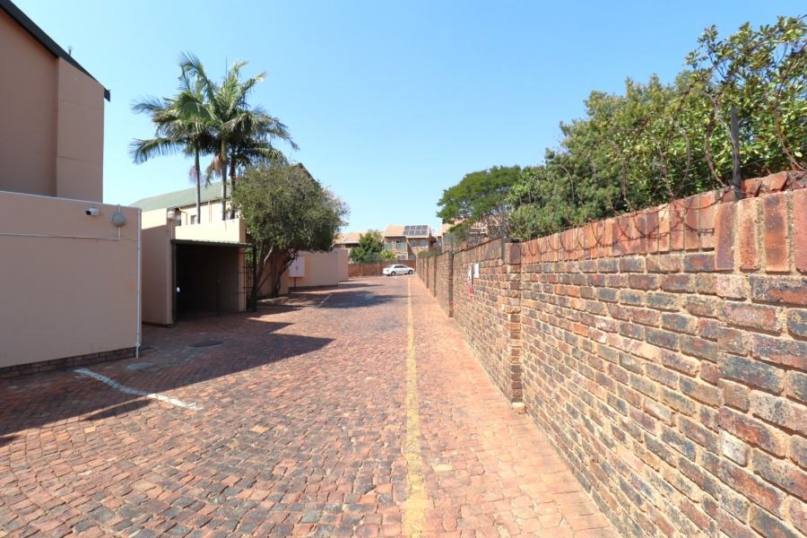 2 Bedroom Property for Sale in Moreleta Park Gauteng