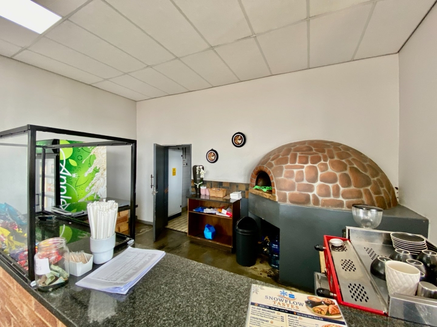 To Let Commercial Property for Rent in Doringkloof Gauteng