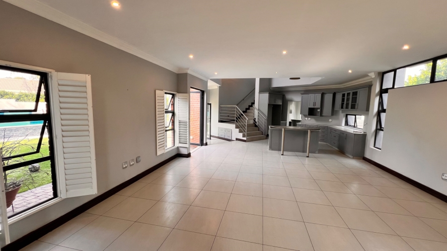 4 Bedroom Property for Sale in Midstream Ridge Gauteng
