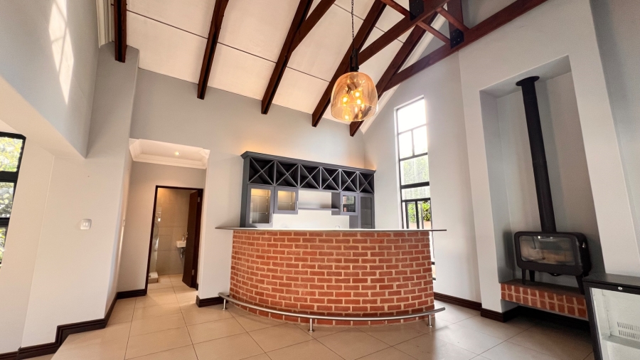 4 Bedroom Property for Sale in Midstream Ridge Gauteng