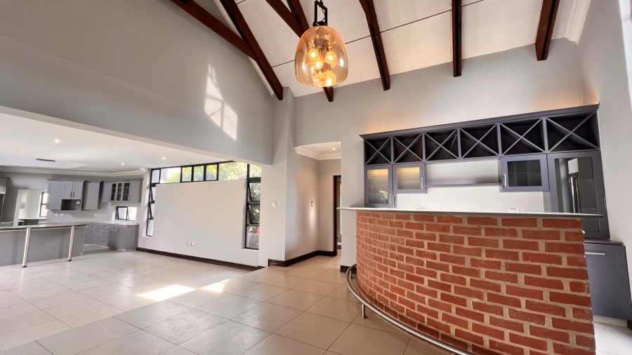 4 Bedroom Property for Sale in Midstream Ridge Gauteng