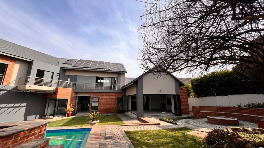 4 Bedroom Property for Sale in Midstream Ridge Gauteng