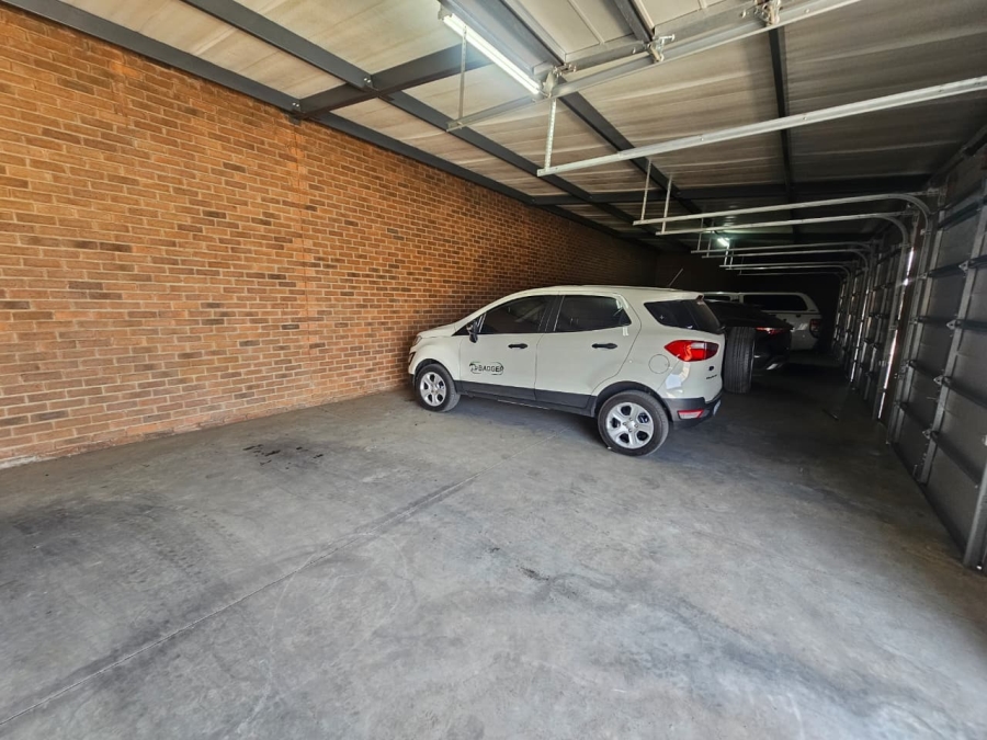 Commercial Property for Sale in Knopjeslaagte Gauteng