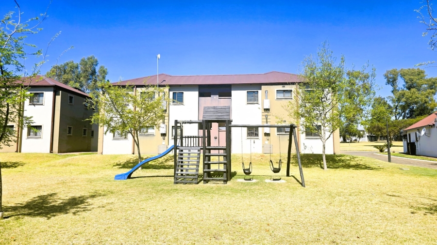 2 Bedroom Property for Sale in Cullinan Gauteng