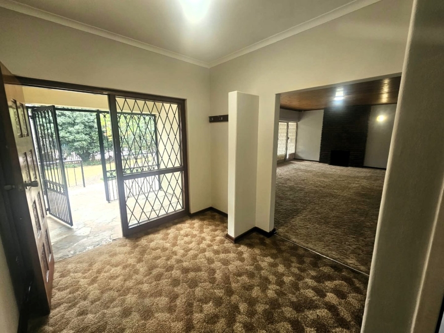 To Let 3 Bedroom Property for Rent in Waterkloof Gauteng