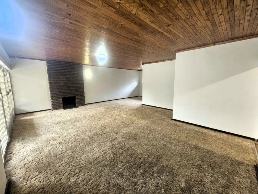 To Let 3 Bedroom Property for Rent in Waterkloof Gauteng