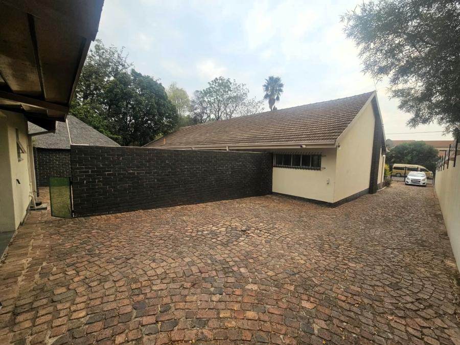 To Let 3 Bedroom Property for Rent in Waterkloof Gauteng