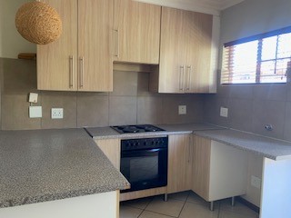 To Let 2 Bedroom Property for Rent in Monavoni Gauteng