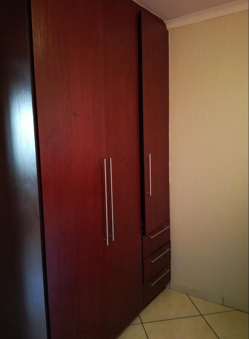2 Bedroom Property for Sale in Protea Glen Gauteng