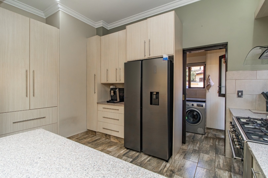 4 Bedroom Property for Sale in Glen Erasmia Gauteng