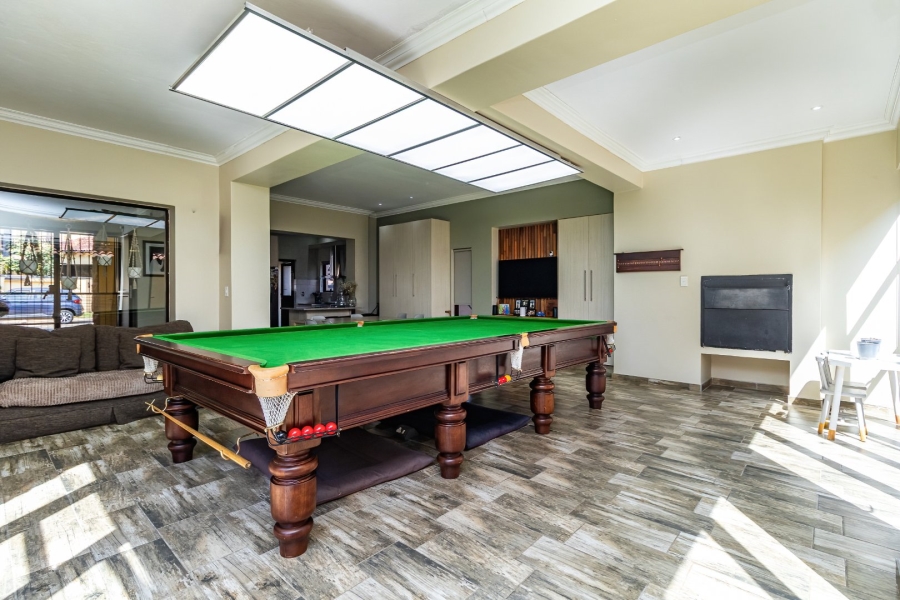 4 Bedroom Property for Sale in Glen Erasmia Gauteng