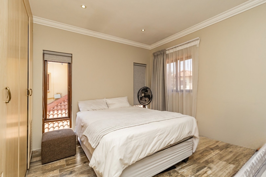 4 Bedroom Property for Sale in Glen Erasmia Gauteng