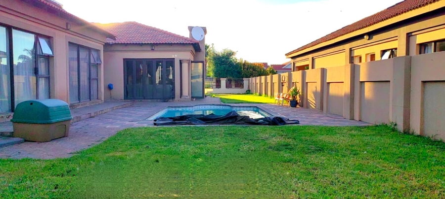 To Let 4 Bedroom Property for Rent in Vanderbijlpark SE 8 Gauteng