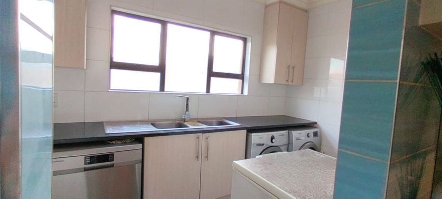 To Let 4 Bedroom Property for Rent in Vanderbijlpark SE 8 Gauteng