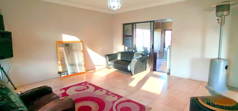 To Let 4 Bedroom Property for Rent in Vanderbijlpark SE 8 Gauteng