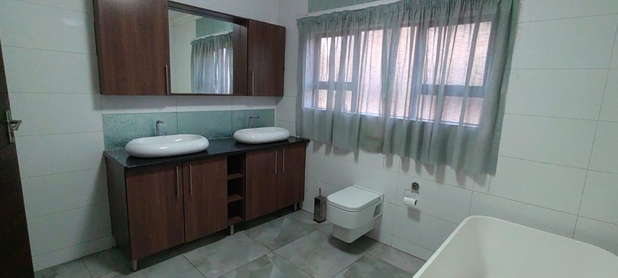To Let 4 Bedroom Property for Rent in Vanderbijlpark SE 8 Gauteng