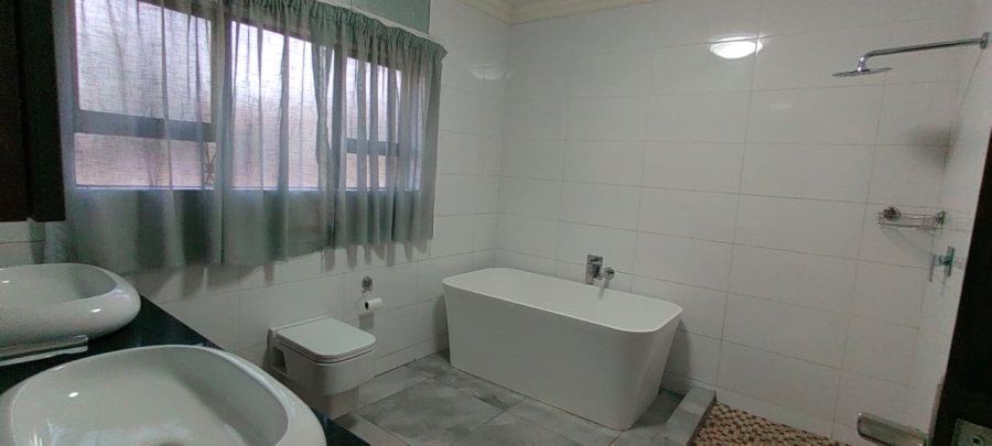 To Let 4 Bedroom Property for Rent in Vanderbijlpark SE 8 Gauteng