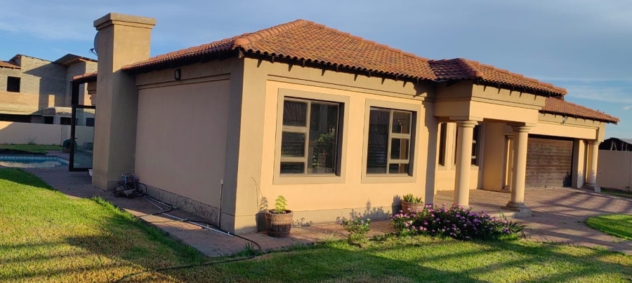 To Let 4 Bedroom Property for Rent in Vanderbijlpark SE 8 Gauteng