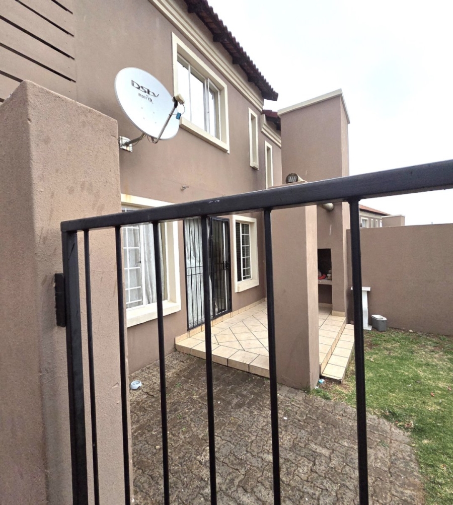 3 Bedroom Property for Sale in Vorna Valley Gauteng