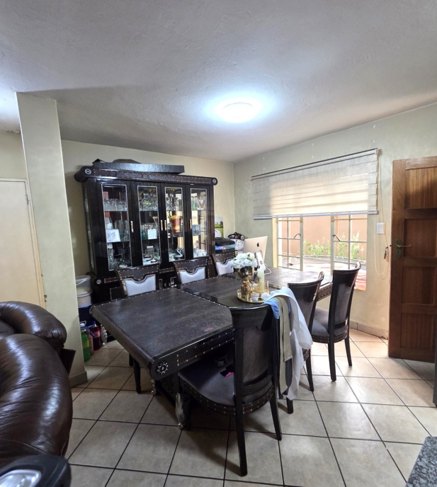 3 Bedroom Property for Sale in Vorna Valley Gauteng