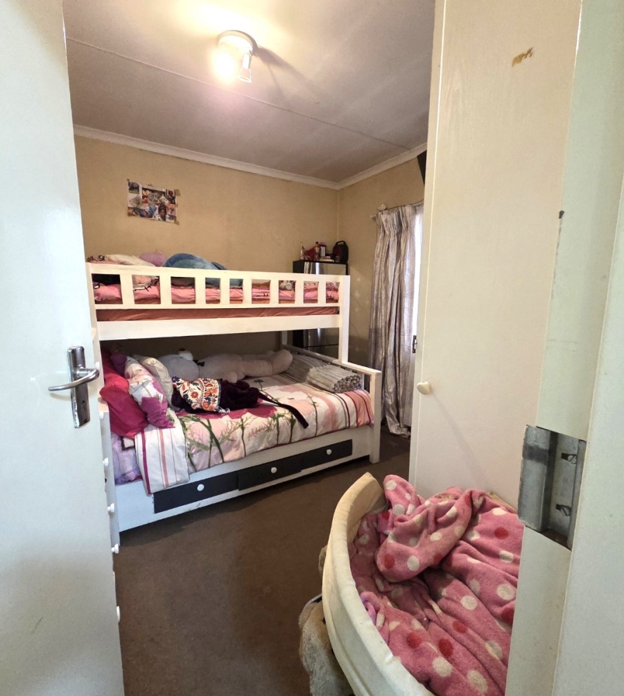3 Bedroom Property for Sale in Vorna Valley Gauteng