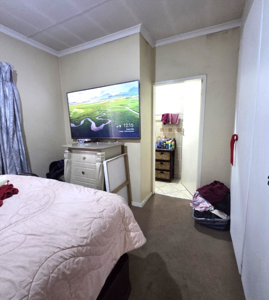 3 Bedroom Property for Sale in Vorna Valley Gauteng