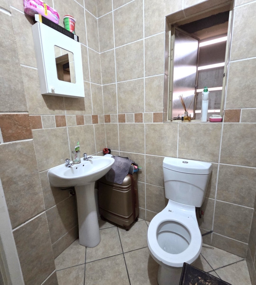 3 Bedroom Property for Sale in Vorna Valley Gauteng