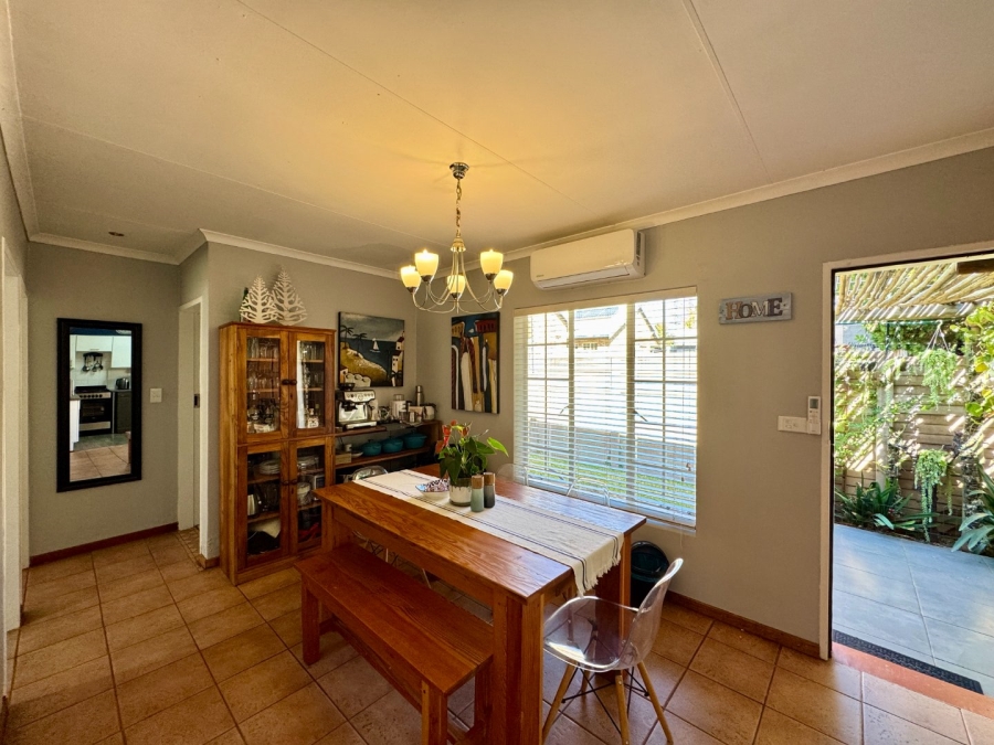 To Let 2 Bedroom Property for Rent in Pierre Van Ryneveld Gauteng