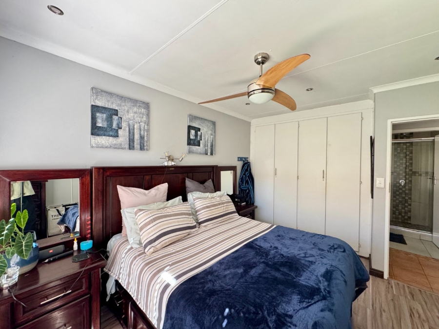 To Let 2 Bedroom Property for Rent in Pierre Van Ryneveld Gauteng