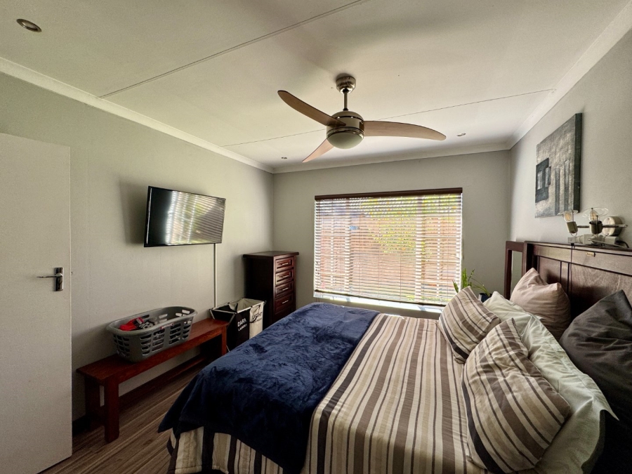To Let 2 Bedroom Property for Rent in Pierre Van Ryneveld Gauteng