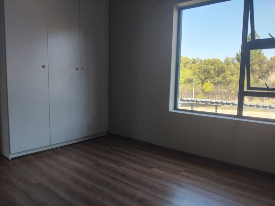 To Let 2 Bedroom Property for Rent in Glen Austin Gauteng