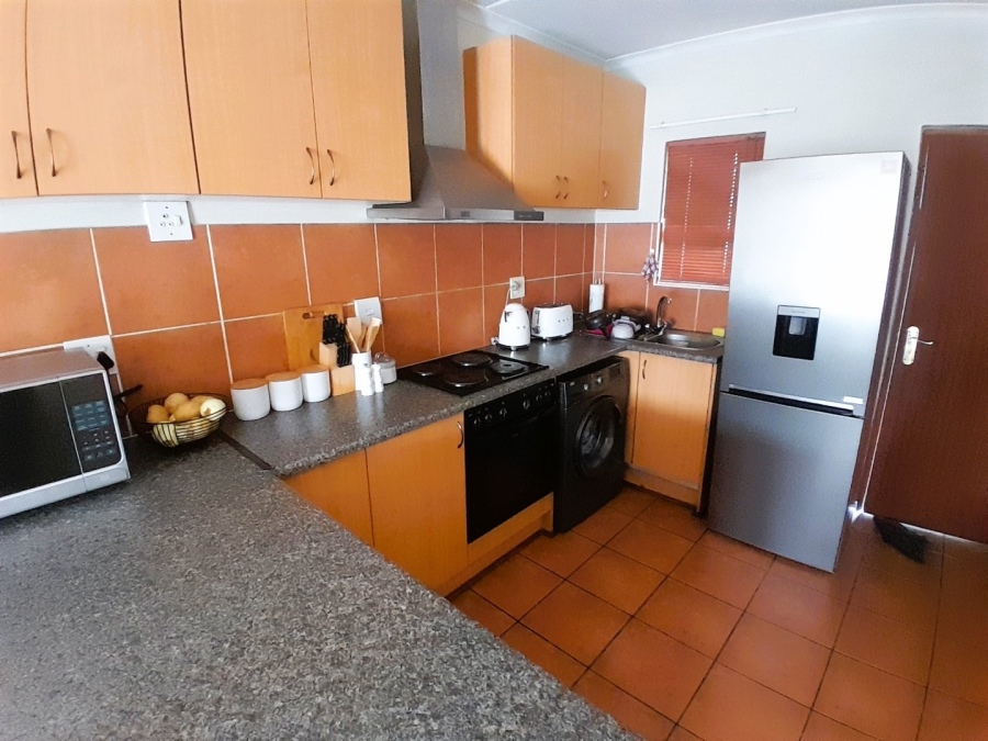 2 Bedroom Property for Sale in Sunninghill Gauteng