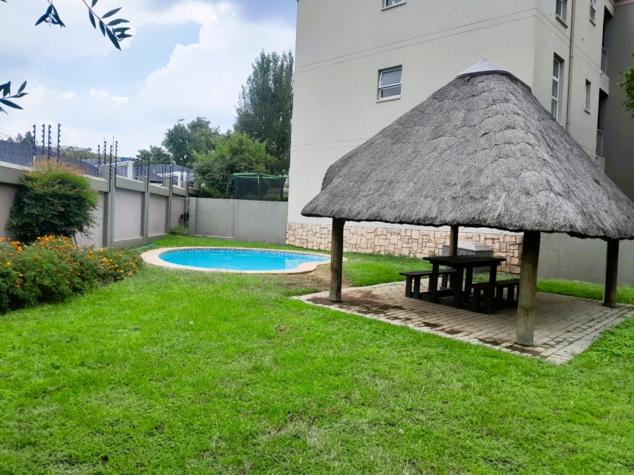 2 Bedroom Property for Sale in Sunninghill Gauteng