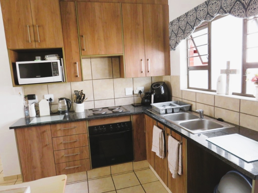 2 Bedroom Property for Sale in Barbeque Downs Gauteng