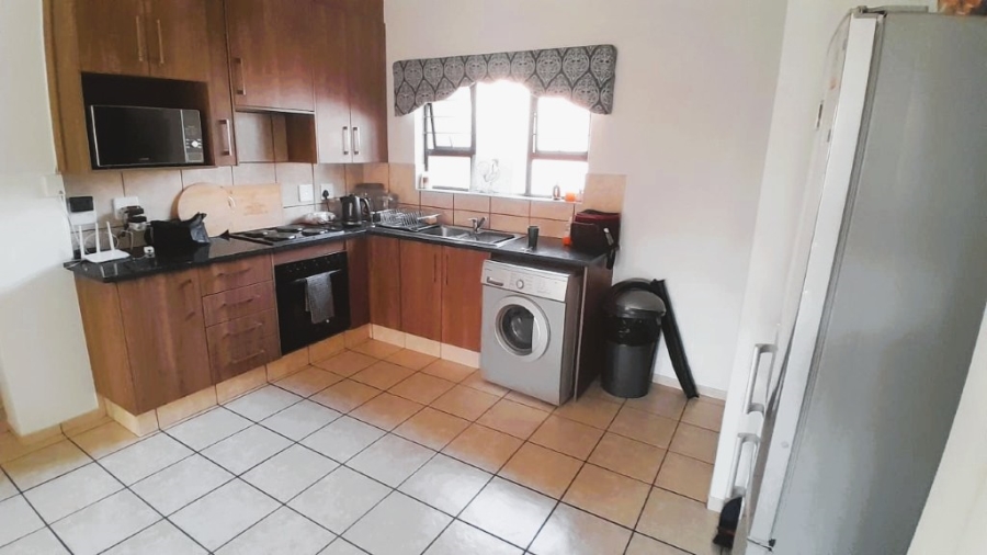 2 Bedroom Property for Sale in Barbeque Downs Gauteng