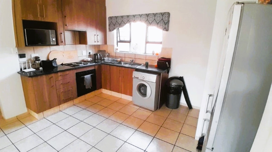 2 Bedroom Property for Sale in Barbeque Downs Gauteng