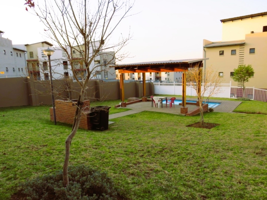 2 Bedroom Property for Sale in Barbeque Downs Gauteng